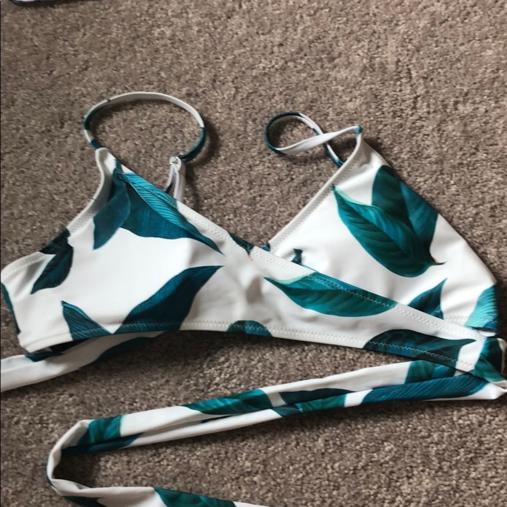 Cupshe Bikini top